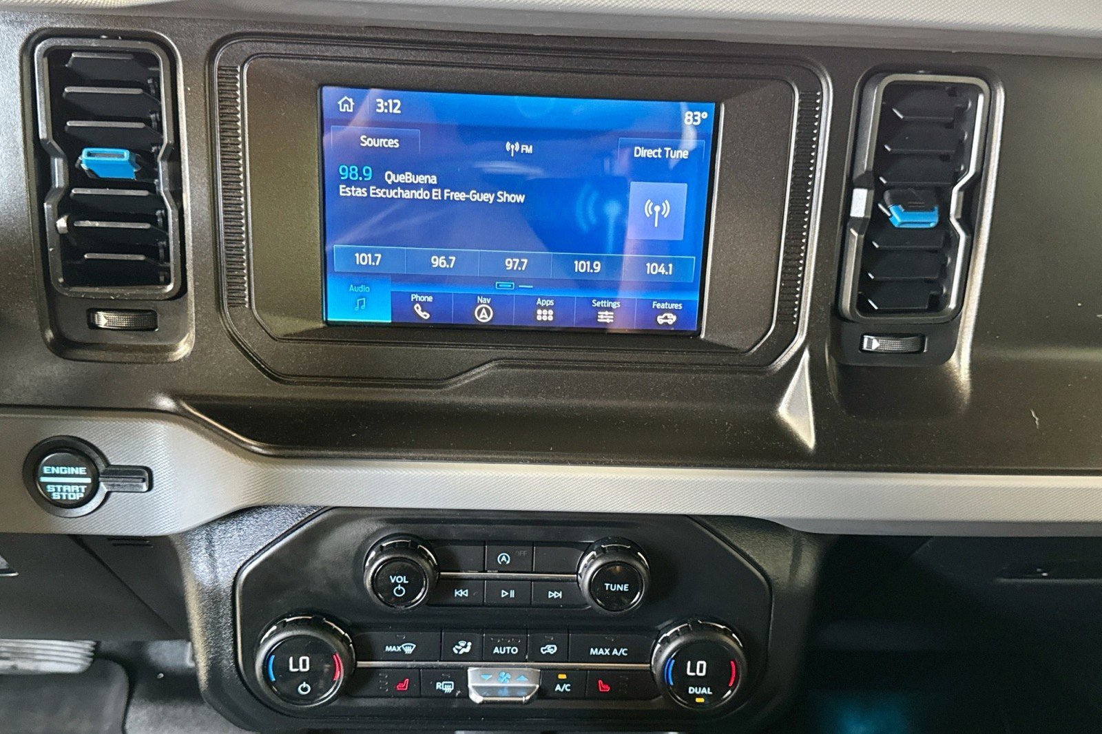 Used 2021 Ford Bronco Black Diamond image 15