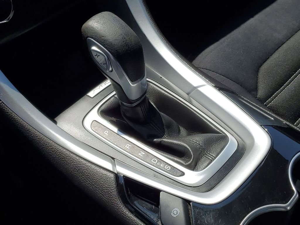 Used 2015 Ford Fusion SE FWD image 21