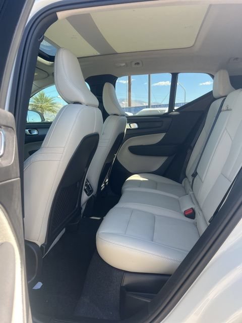 New 2026 Volvo XC40 B5 Plus w/ Climate Package AWD/4WD image 27