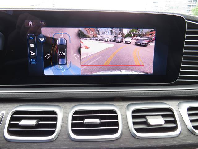 Used 2025 Mercedes-Benz GLS 450 4MATIC image 18