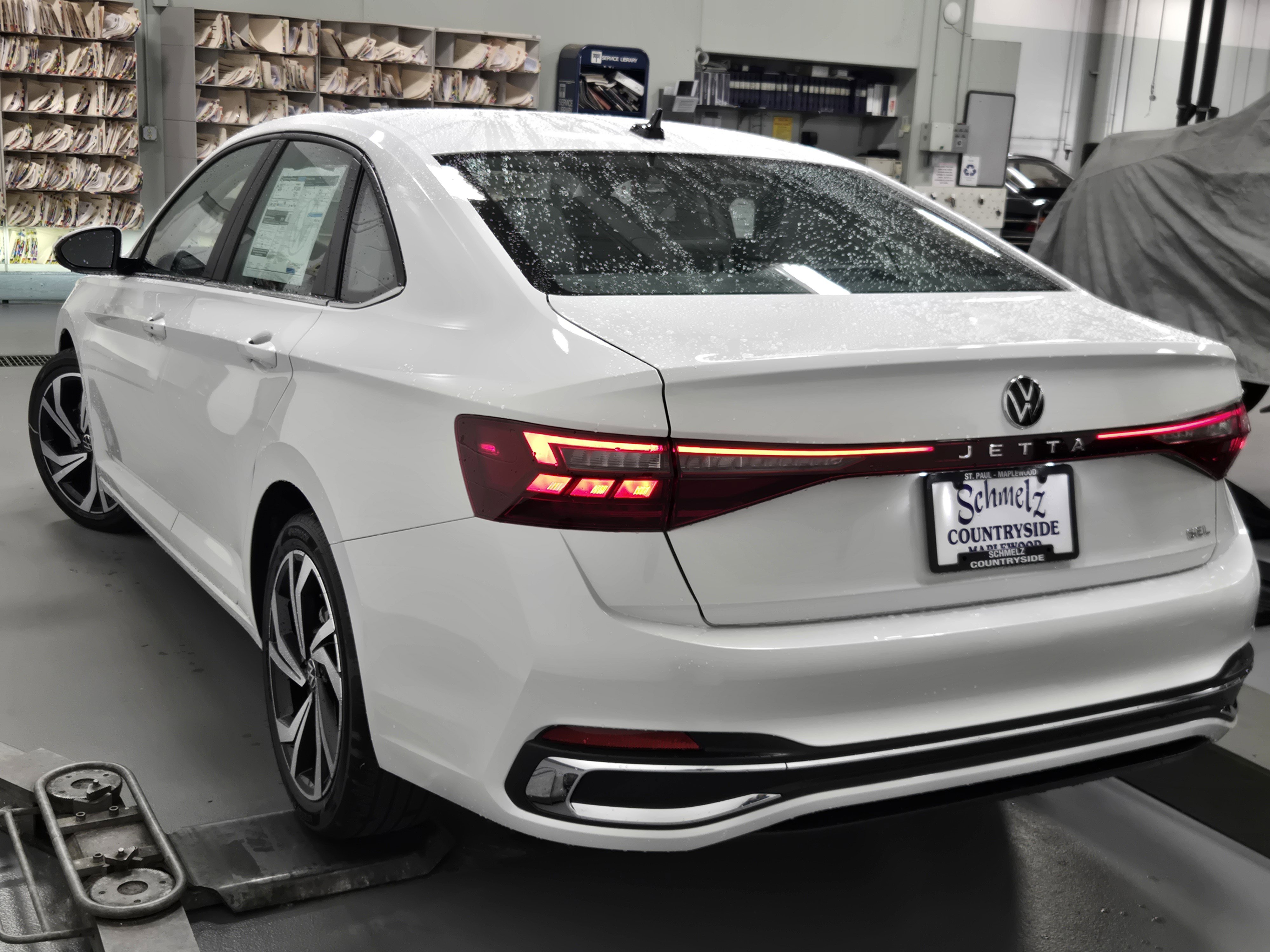 New 2025 Volkswagen Jetta SEL image 10