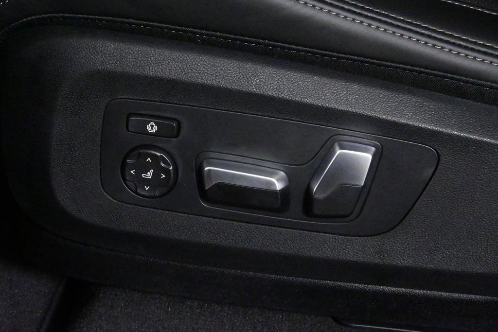 Used 2026 BMW X5 xDrive40i w/ M Sport Package image 28