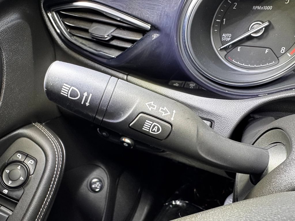 Used 2021 Buick Encore GX Select w/ Advanced Technology Package FWD image 28