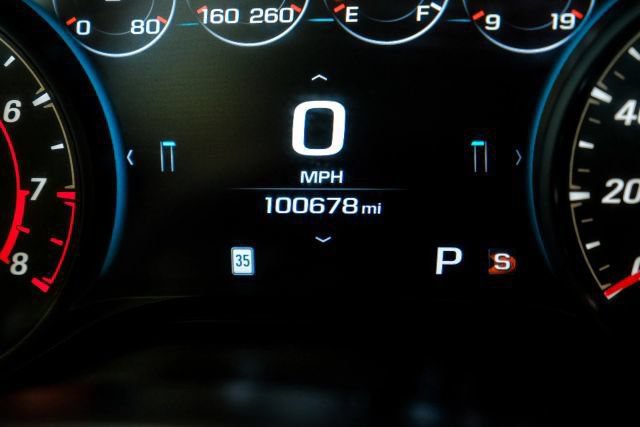 Used 2017 Chevrolet Camaro LT RWD image 23
