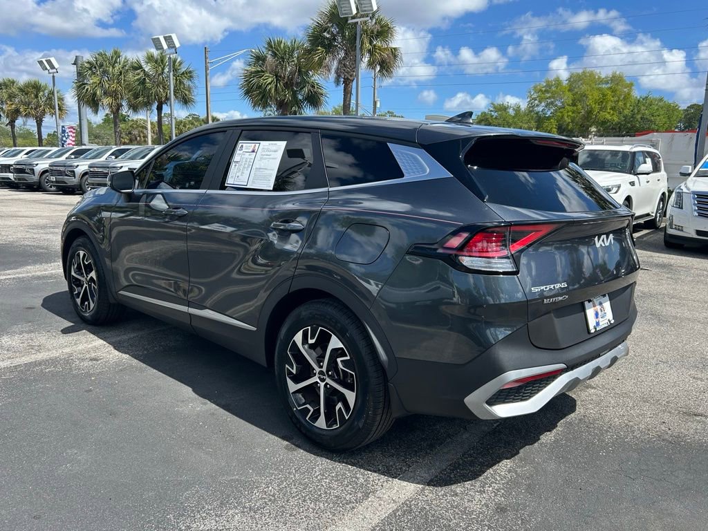 Used 2024 Kia Sportage EX image 5