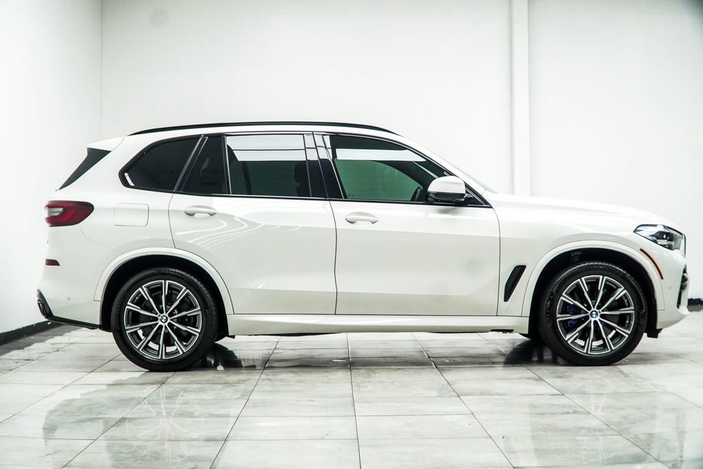 Used 2022 BMW X5 M50i AWD/4WD image 7