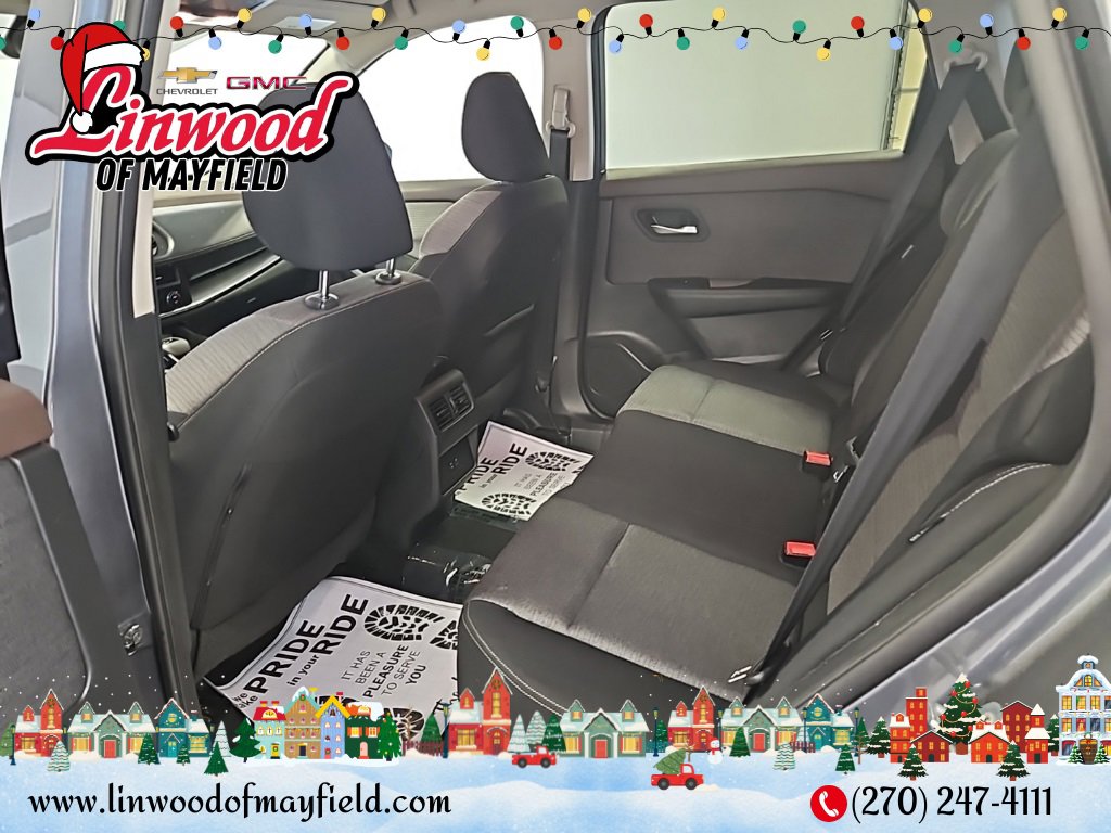 Used 2023 Nissan Rogue SV image 11