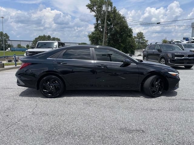 Used 2026 Hyundai Elantra SEL Sport Premium FWD image 2