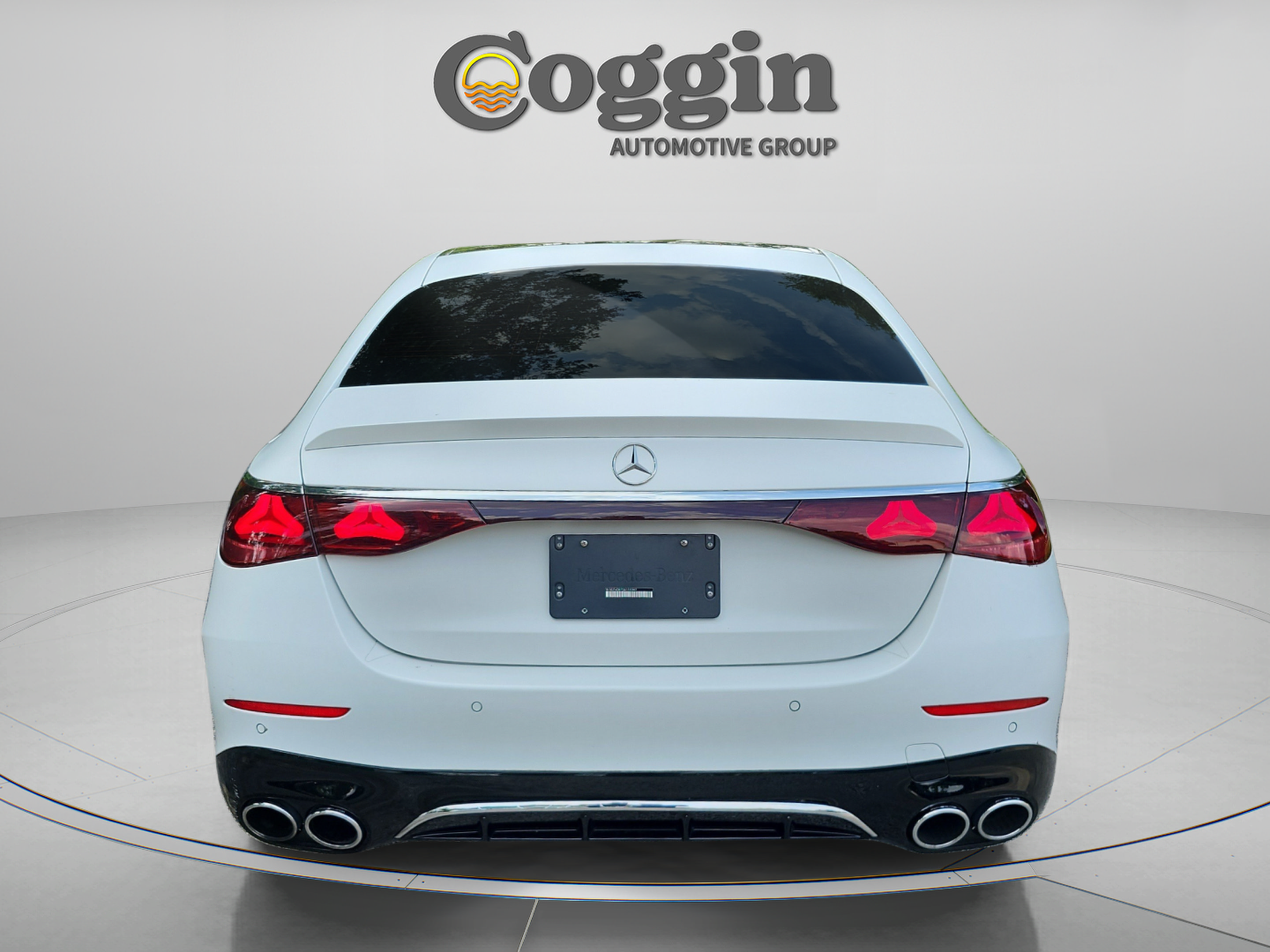 Used 2025 Mercedes-Benz E 53 AMG e 4MATIC Sedan image 4