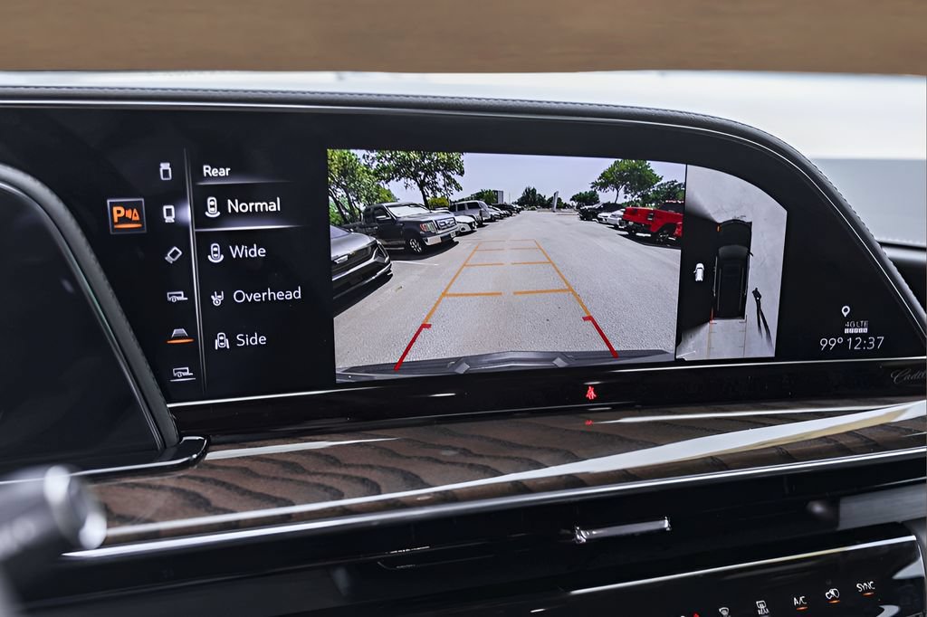 Used 2023 Cadillac Escalade Premium Luxury Platinum AWD/4WD image 17
