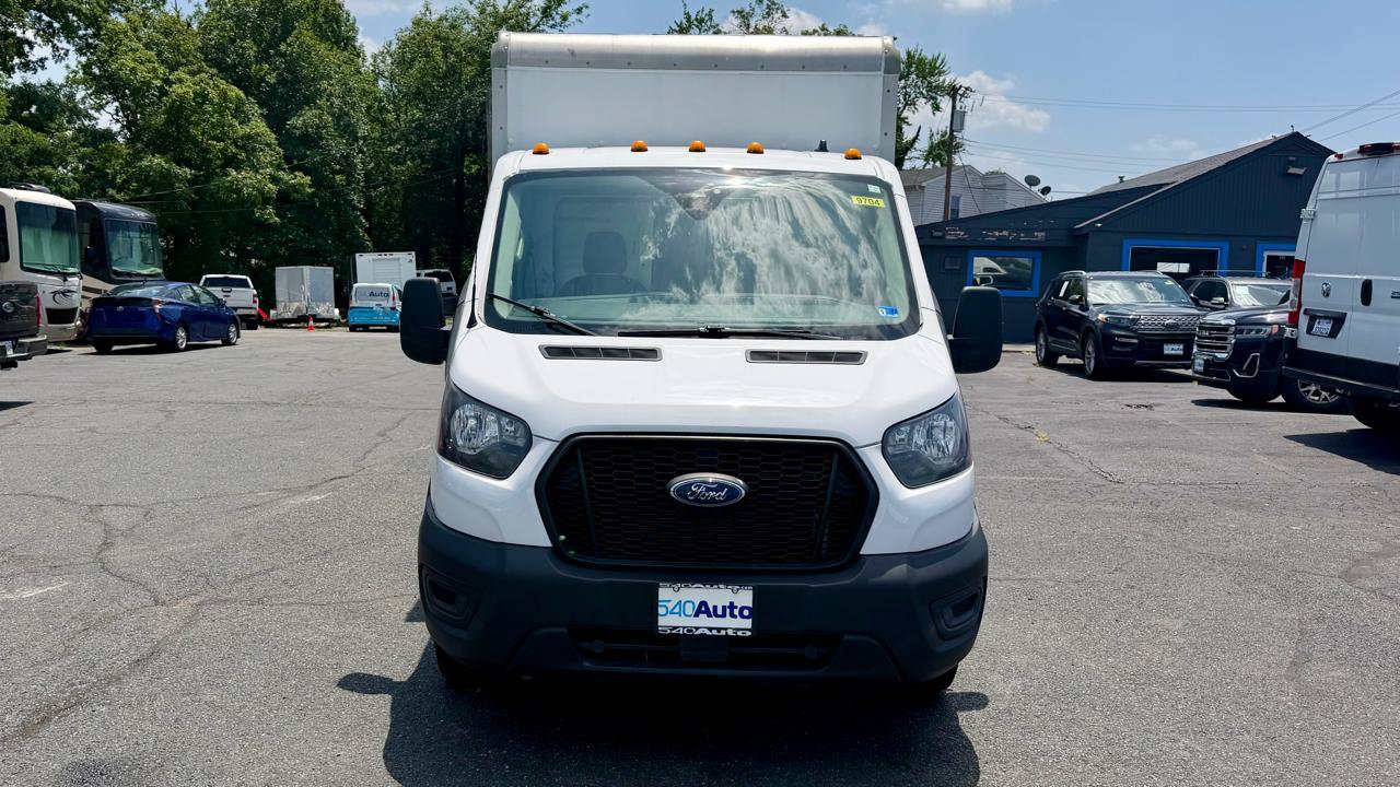 Used 2022 Ford Transit 350 DRW RWD image 3