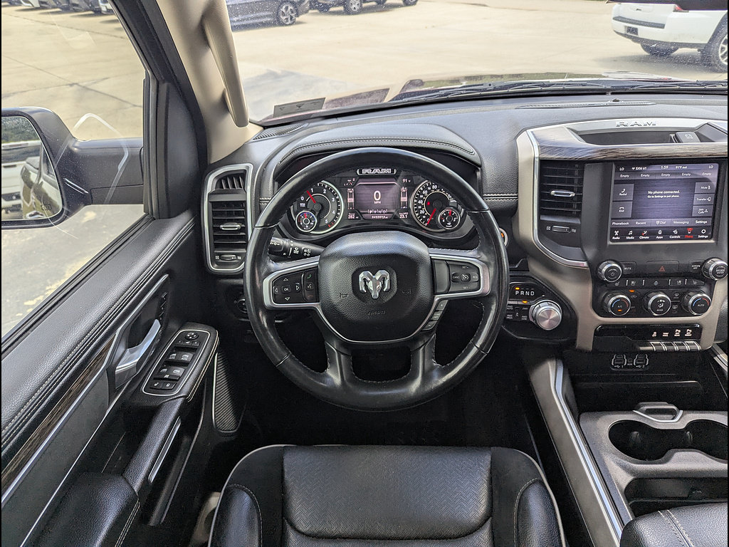 Used 2020 RAM 1500 Laramie AWD/4WD image 3