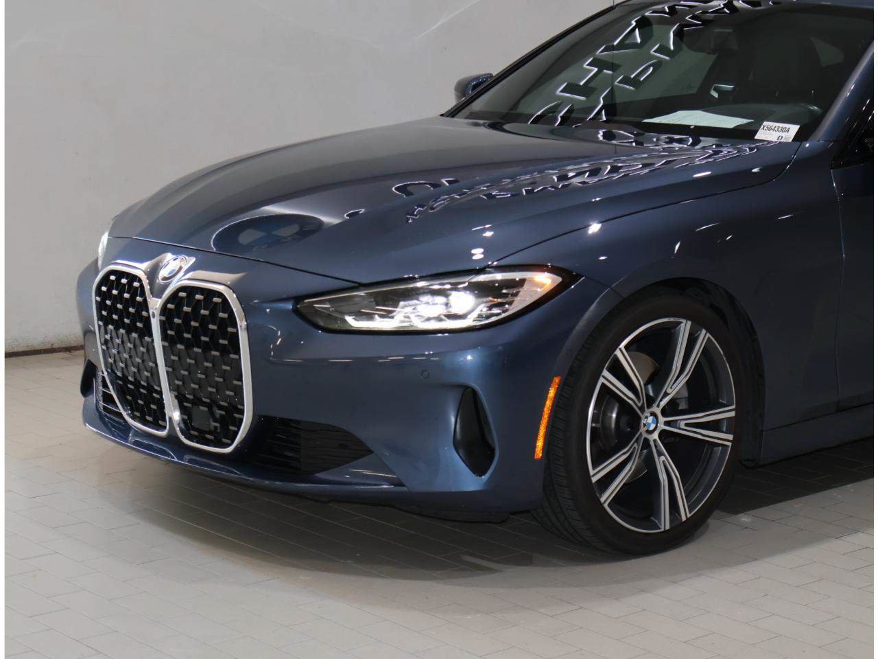 Used 2021 BMW 430i Coupe w/ Premium Package RWD image 2