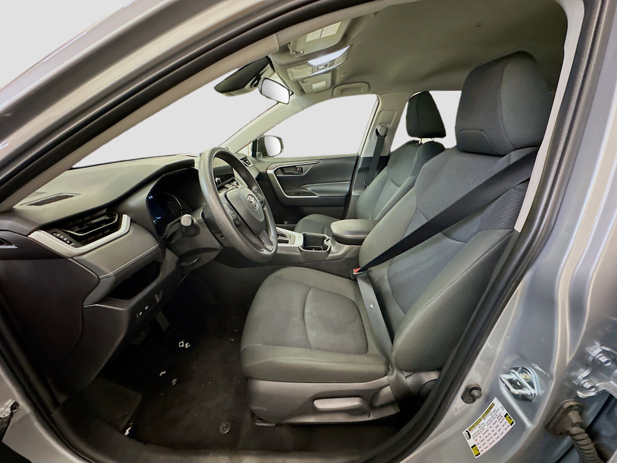 Used 2025 Toyota RAV4 LE image 13