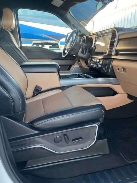 Used 2024 Ford F350 Lariat w/ FX4 Off-Road Package image 10