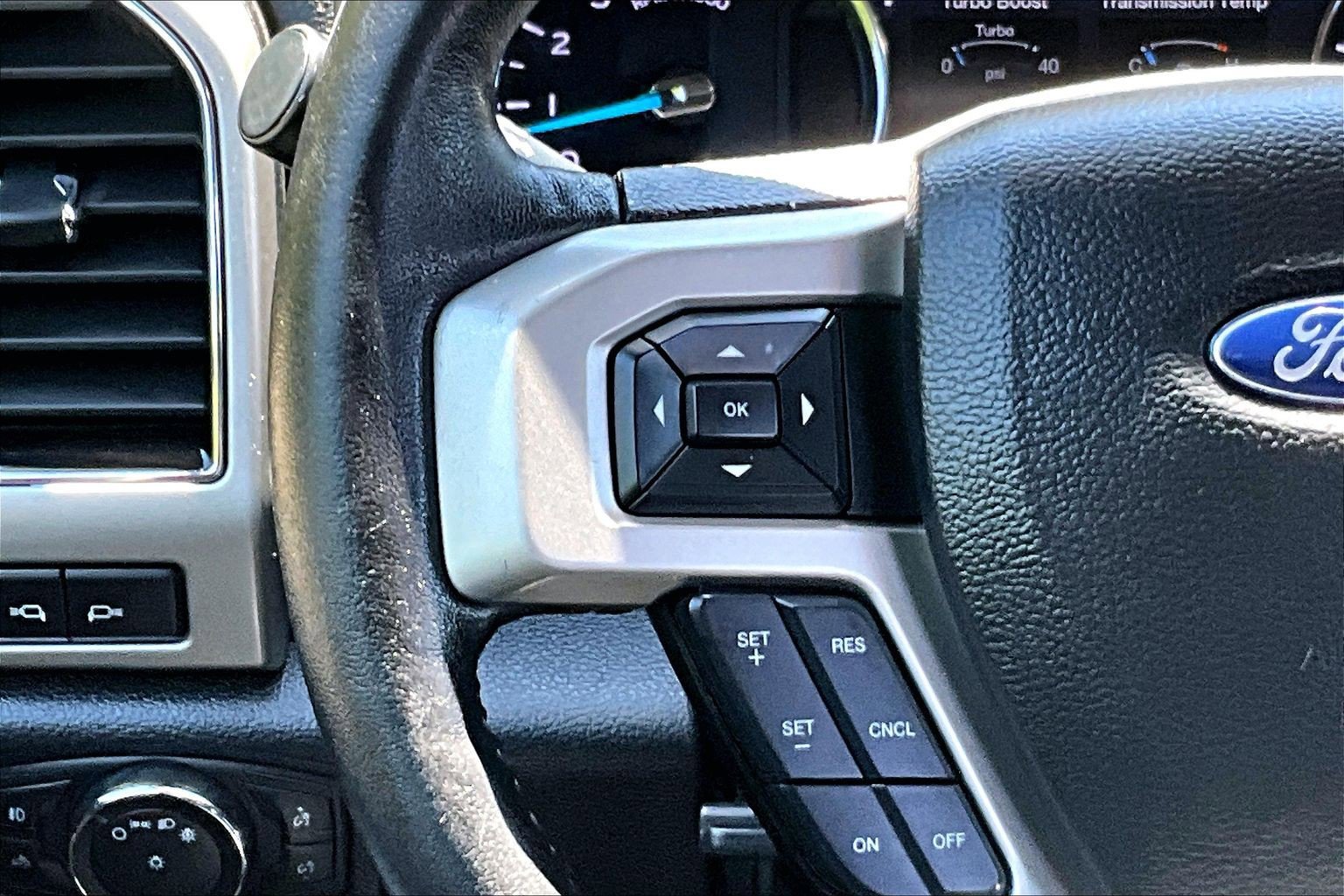 Used 2019 Ford F250 Lariat w/ Lariat Value Package AWD/4WD image 20