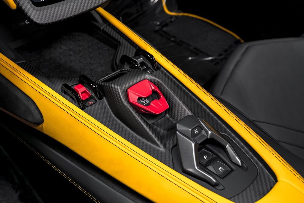 Used 2024 Lamborghini Revuelto image 28