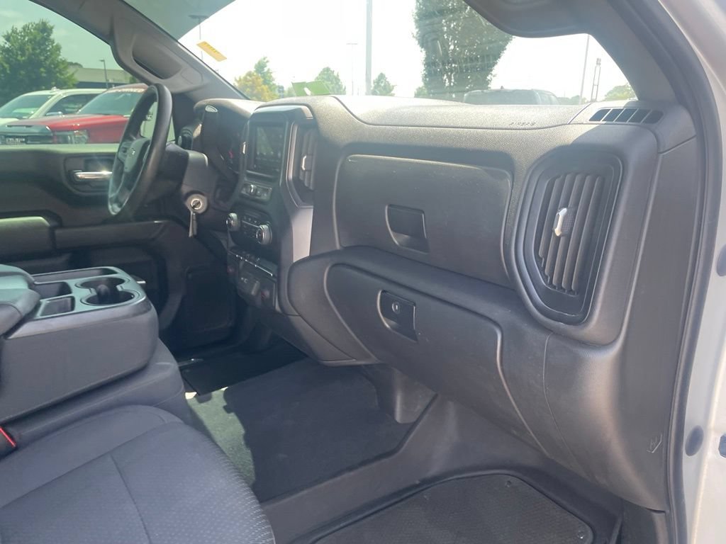 Used 2022 Chevrolet Silverado 1500 Custom AWD/4WD image 30