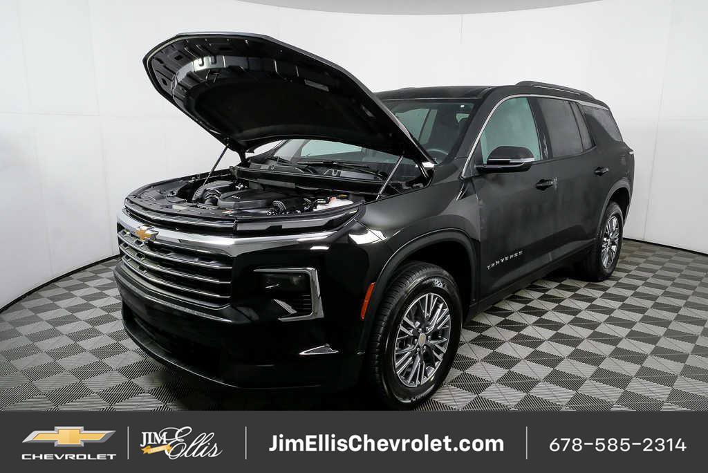 Certified 2025 Chevrolet Traverse LT FWD image 34