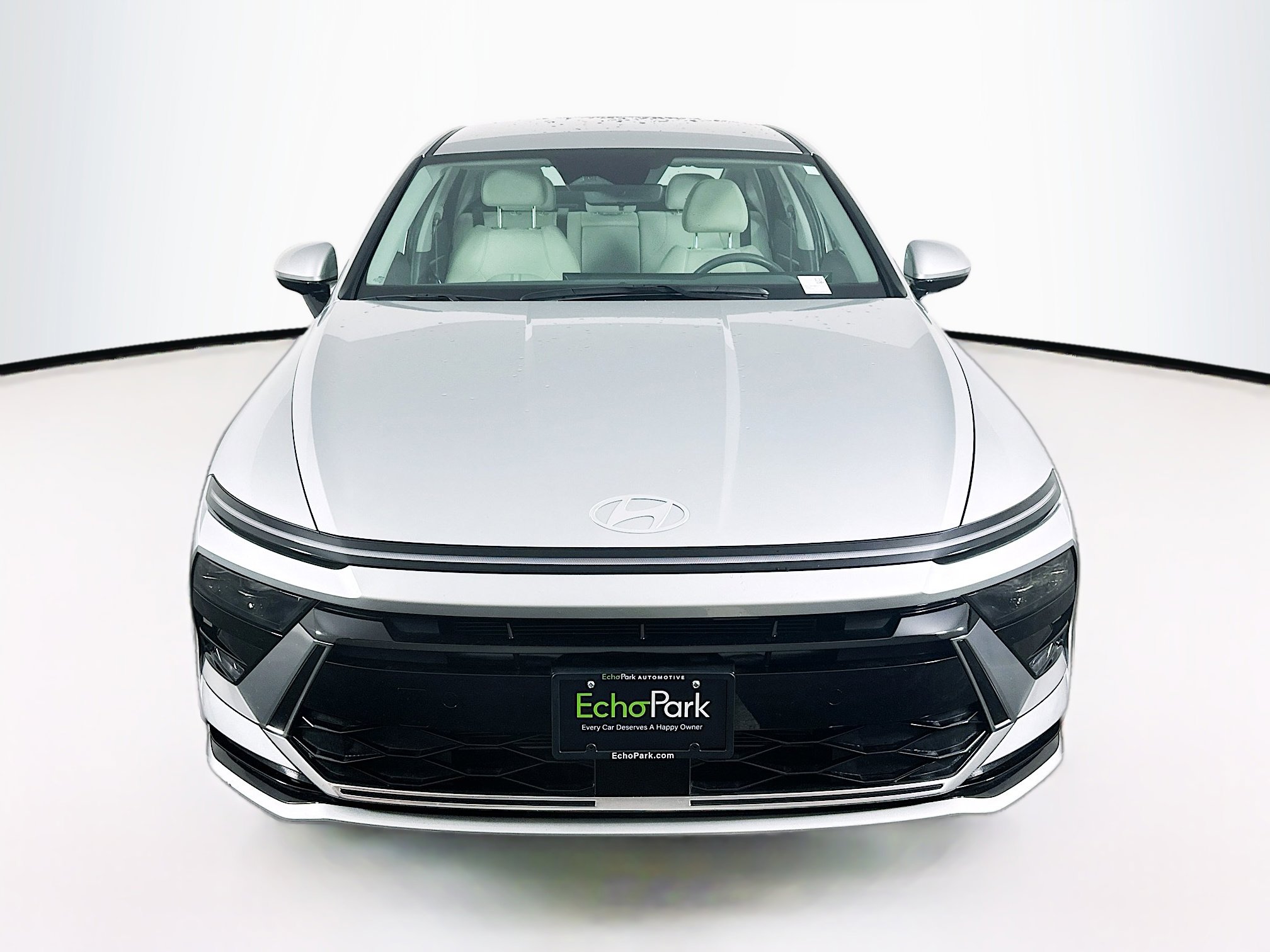 Used 2025 Hyundai Sonata SEL FWD image 2