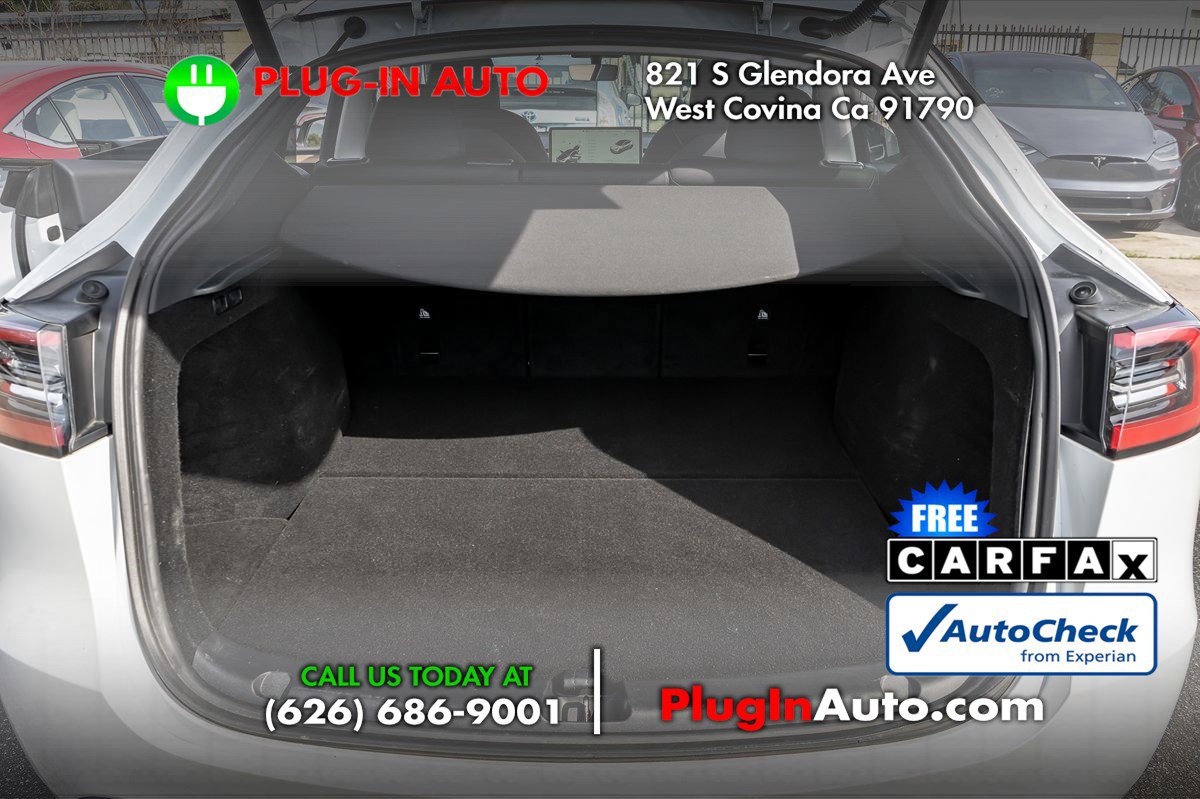 Used 2023 Tesla Model Y Performance image 12