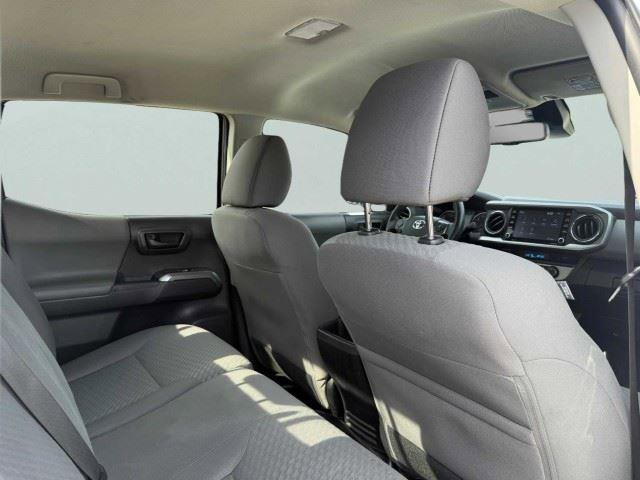 Used 2022 Toyota Tacoma SR5 RWD image 38