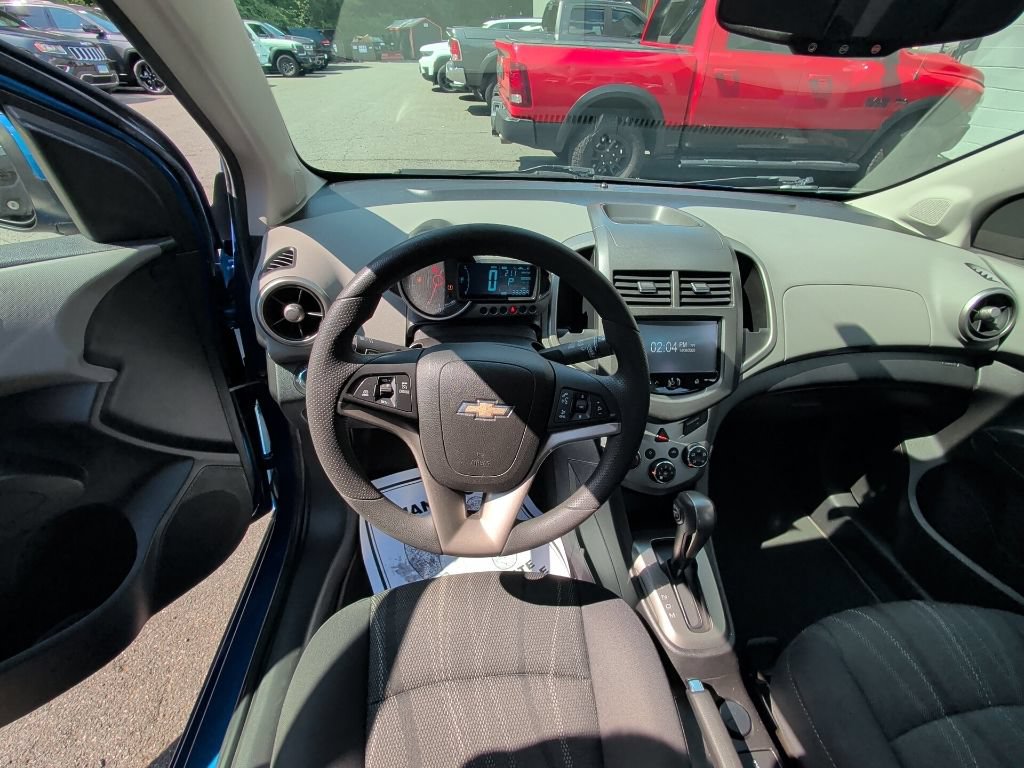 Used 2016 Chevrolet Sonic LT FWD image 11