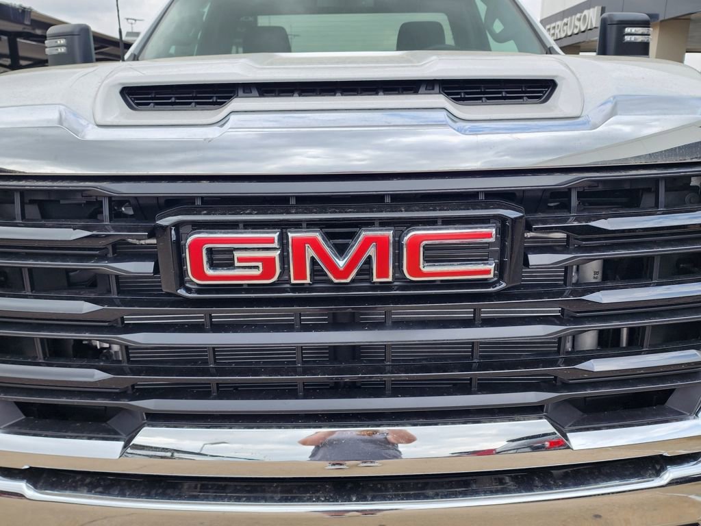 New 2026 GMC Sierra 3500 Pro w/ Convenience Package image 9