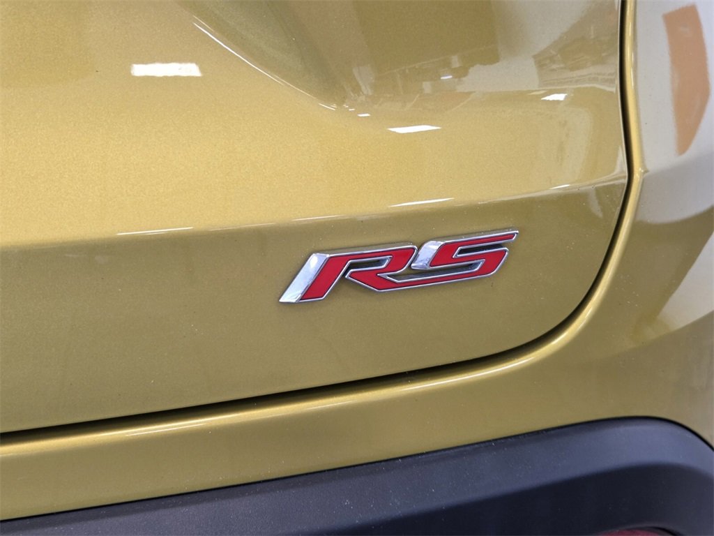 Certified 2024 Chevrolet Trax RS w/ Sunroof Package image 13