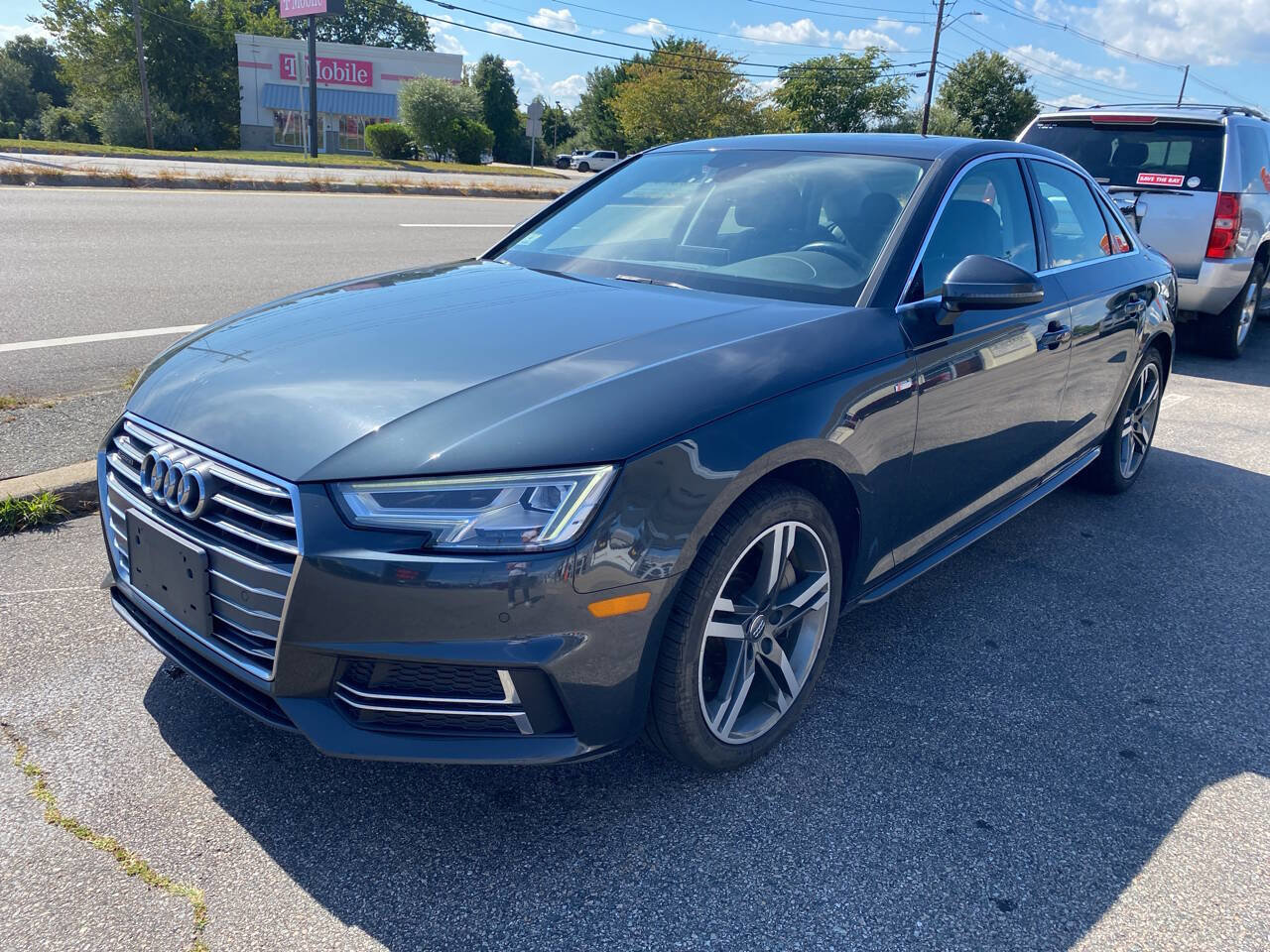 Used 2017 Audi A4 2.0T Premium Plus w/ Premium Plus Package image 2