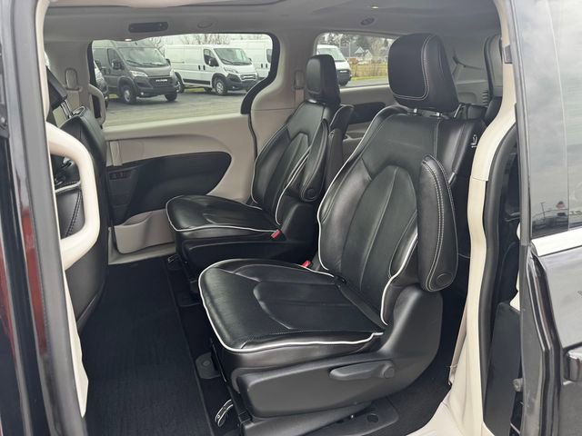 Certified 2023 Chrysler Pacifica Limited image 20