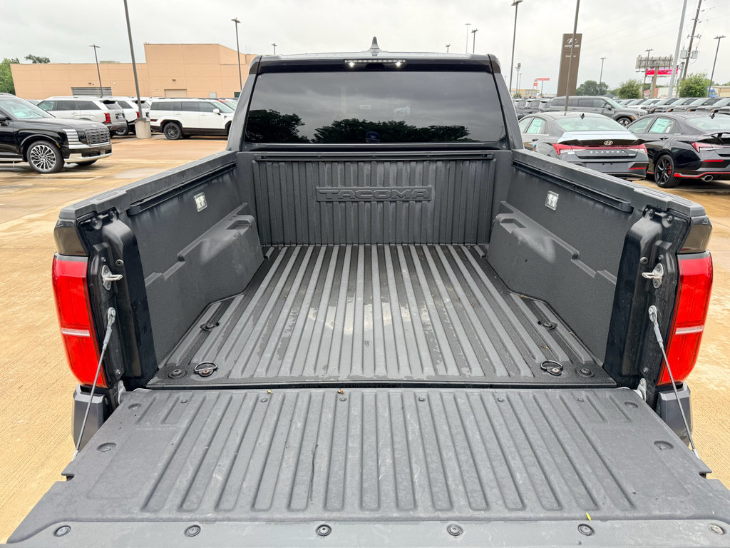 Used 2025 Toyota Tacoma TRD Off-Road AWD/4WD image 26