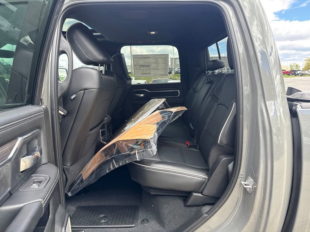 New 2026 RAM 2500 Laramie AWD/4WD image 26