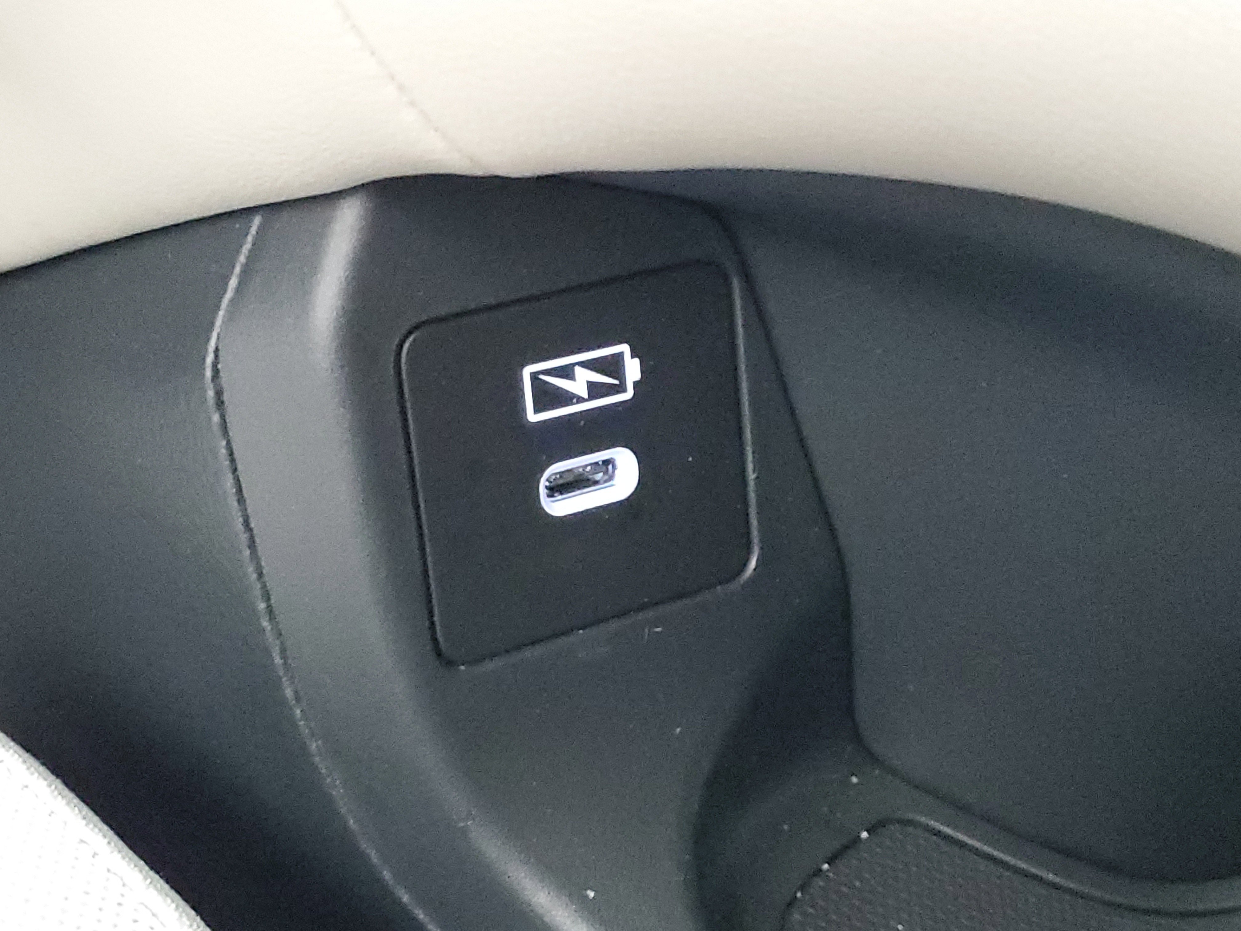Used 2025 Honda HR-V LX image 31