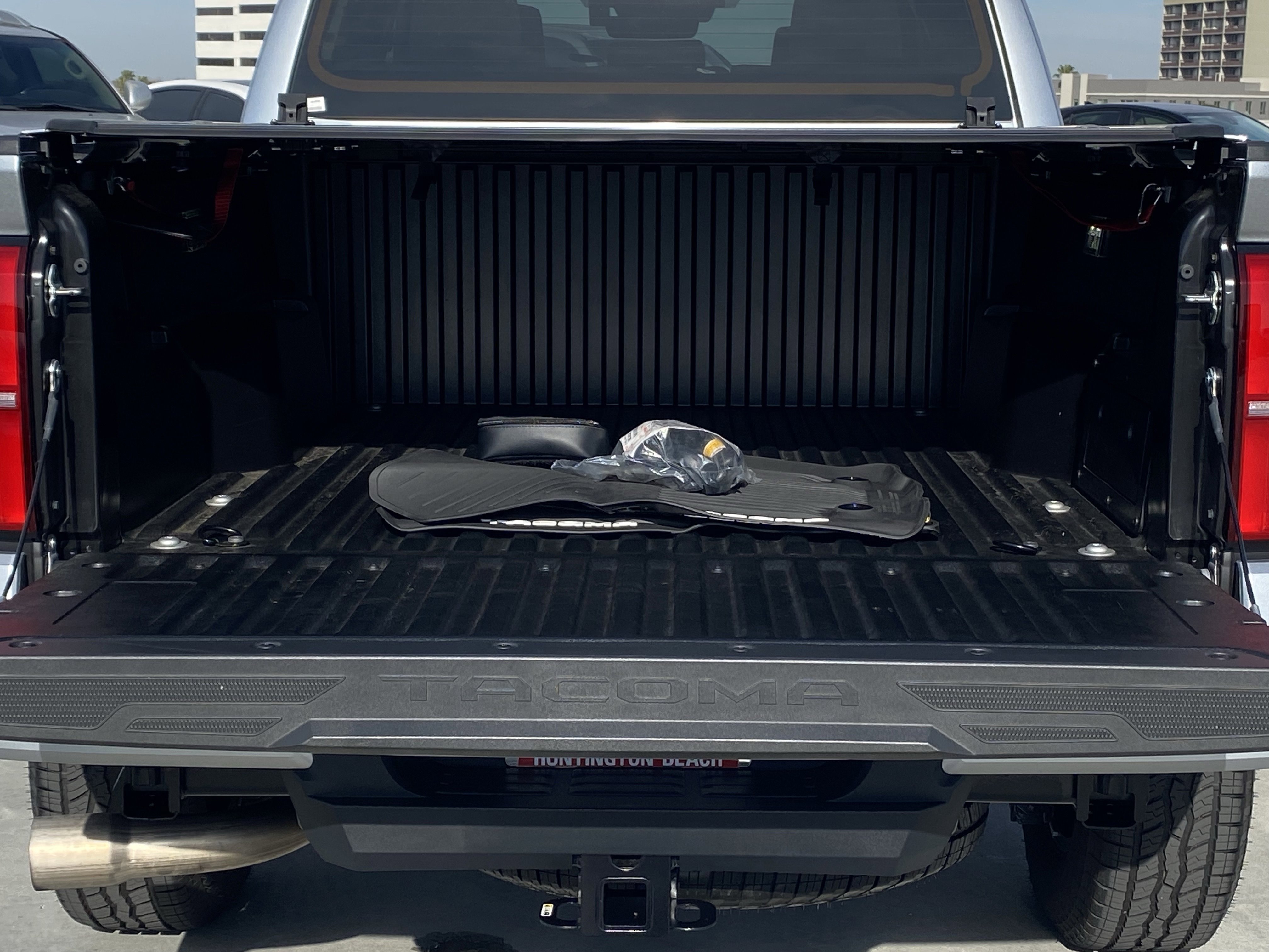 Certified 2025 Toyota Tacoma TRD Off-Road image 21