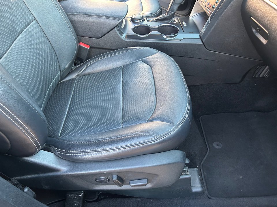 Used 2019 Ford Explorer Limited w/ Class III Trailer Tow Package image 28