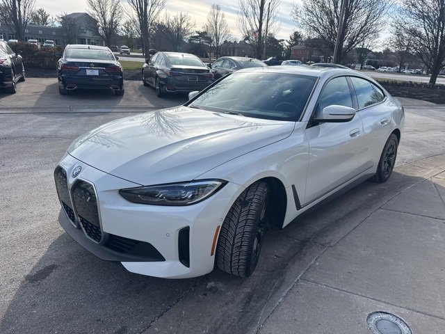 Used 2023 BMW i4 eDrive35 w/ Premium Package image 7