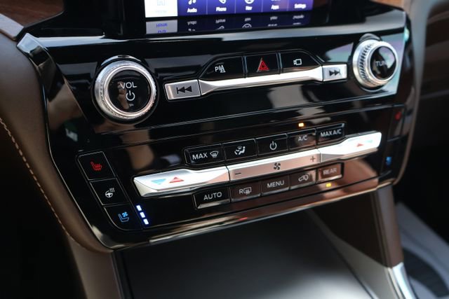 Used 2022 Ford Explorer King Ranch w/ Class IV Trailer Tow Package image 21