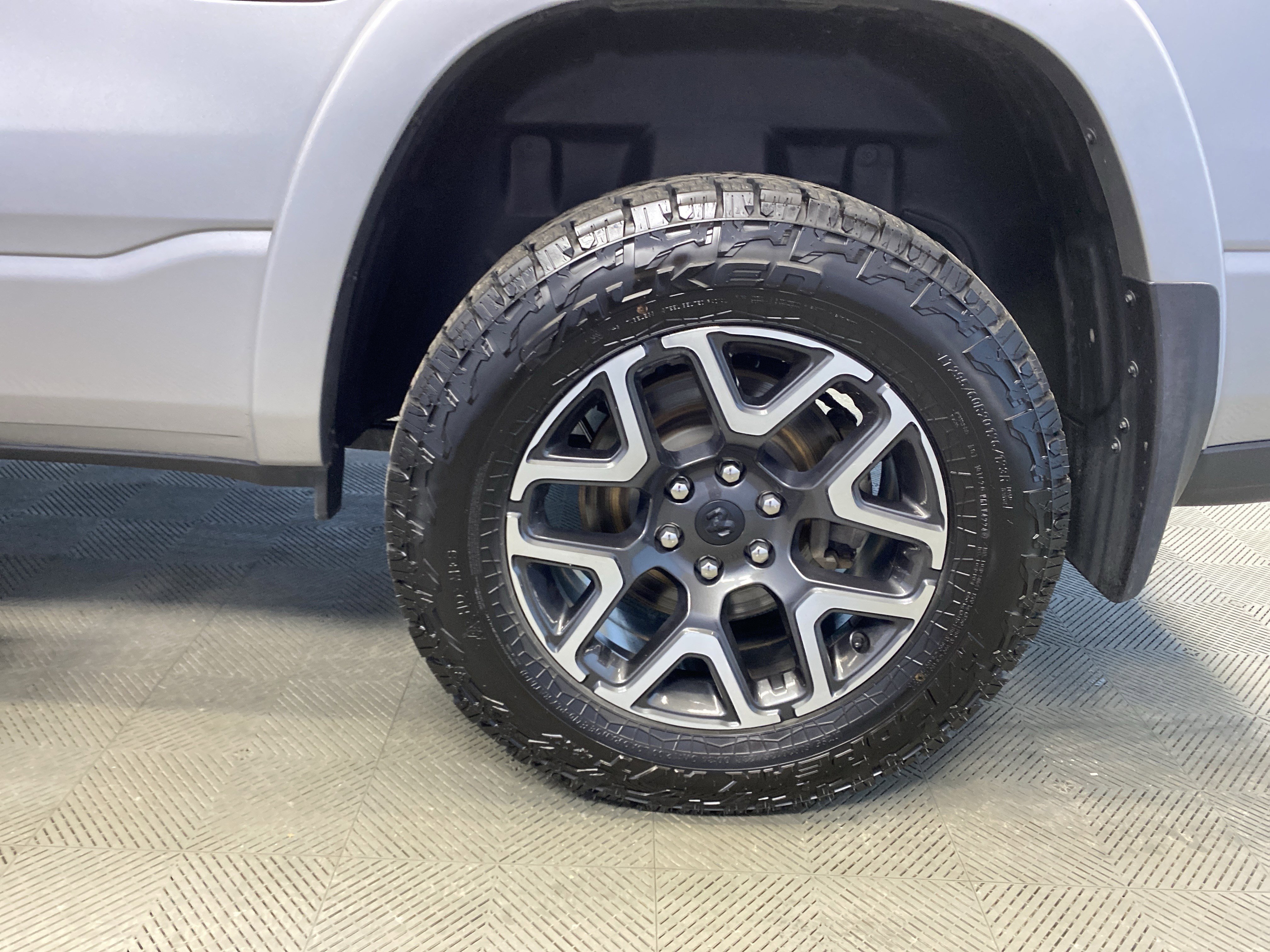 Used 2025 RAM 1500 Laramie w/ Sport Appearance Package image 32