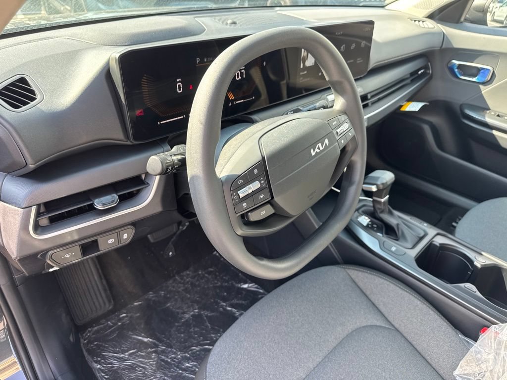 New 2026 Kia K4 FWD image 10
