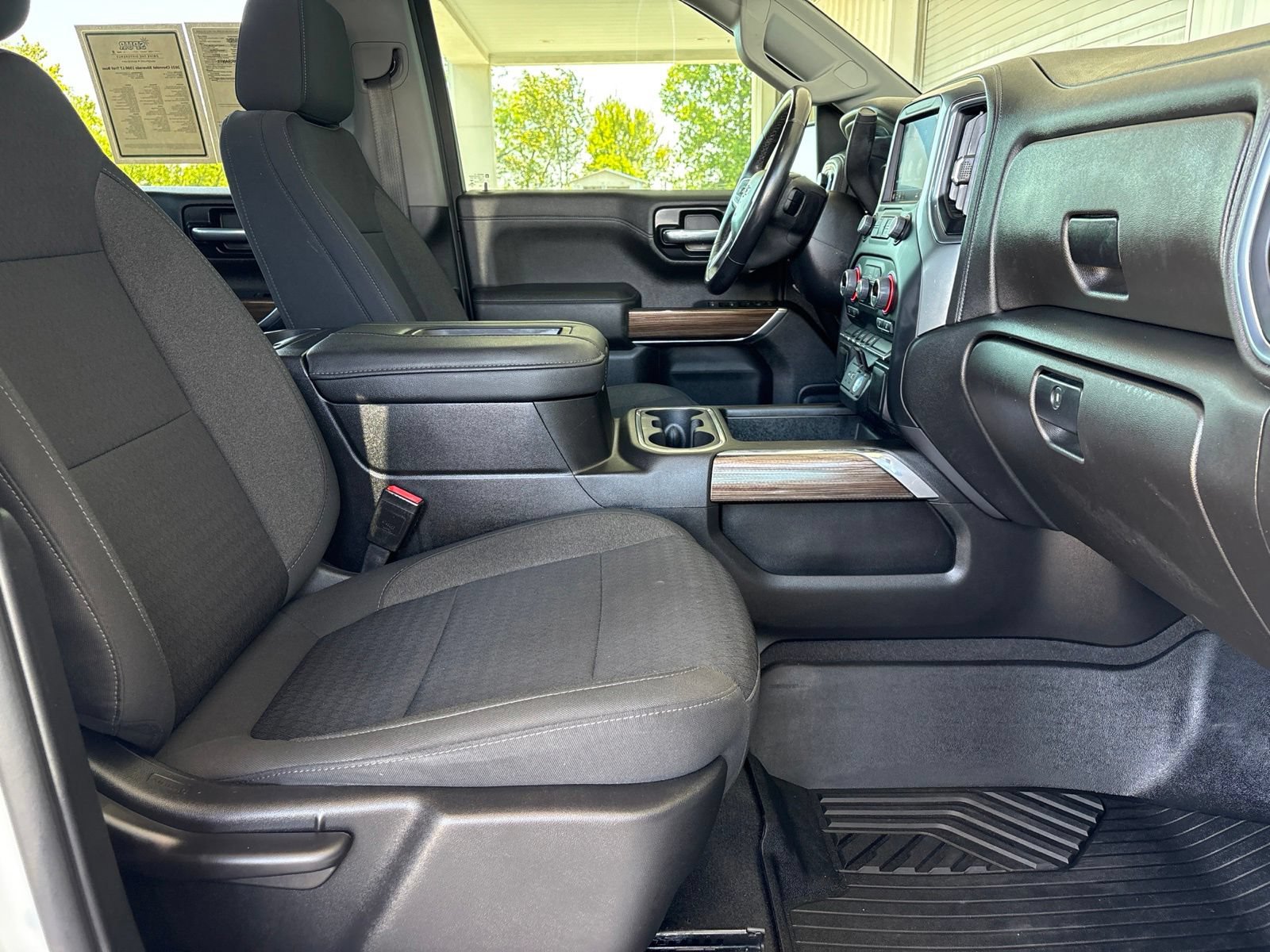 Used 2021 Chevrolet Silverado 1500 LT Trail Boss AWD/4WD image 17