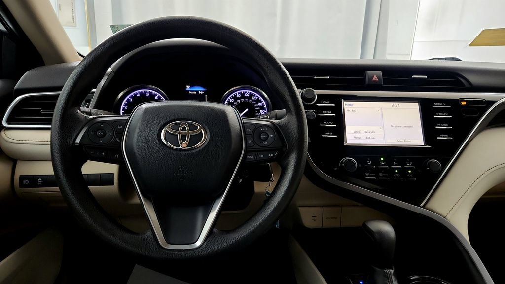 Certified 2018 Toyota Camry LE FWD image 27