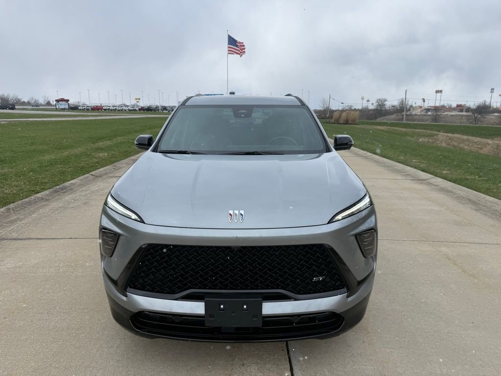 Used 2025 Buick Enclave Sport Touring image 13