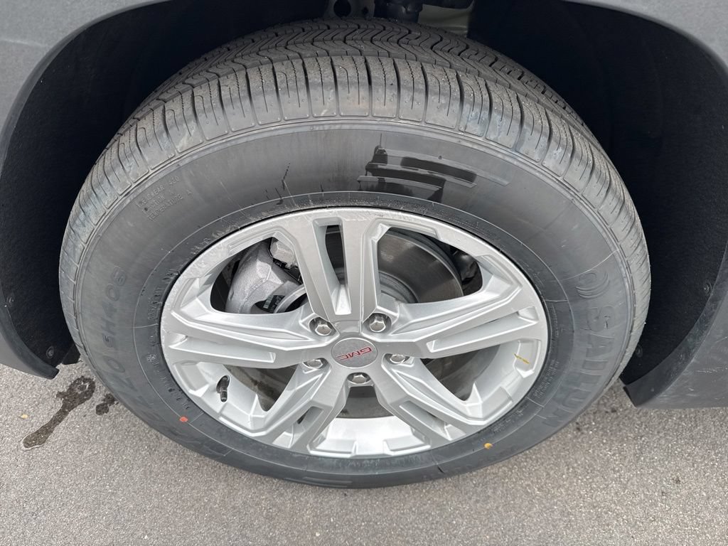 Used 2024 GMC Terrain SLE AWD/4WD image 10