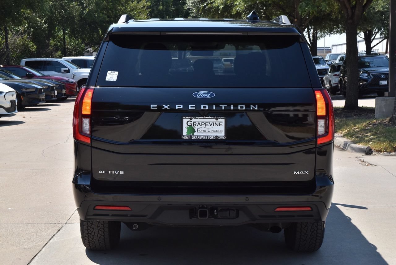 Used 2025 Ford Expedition Max Active RWD image 9