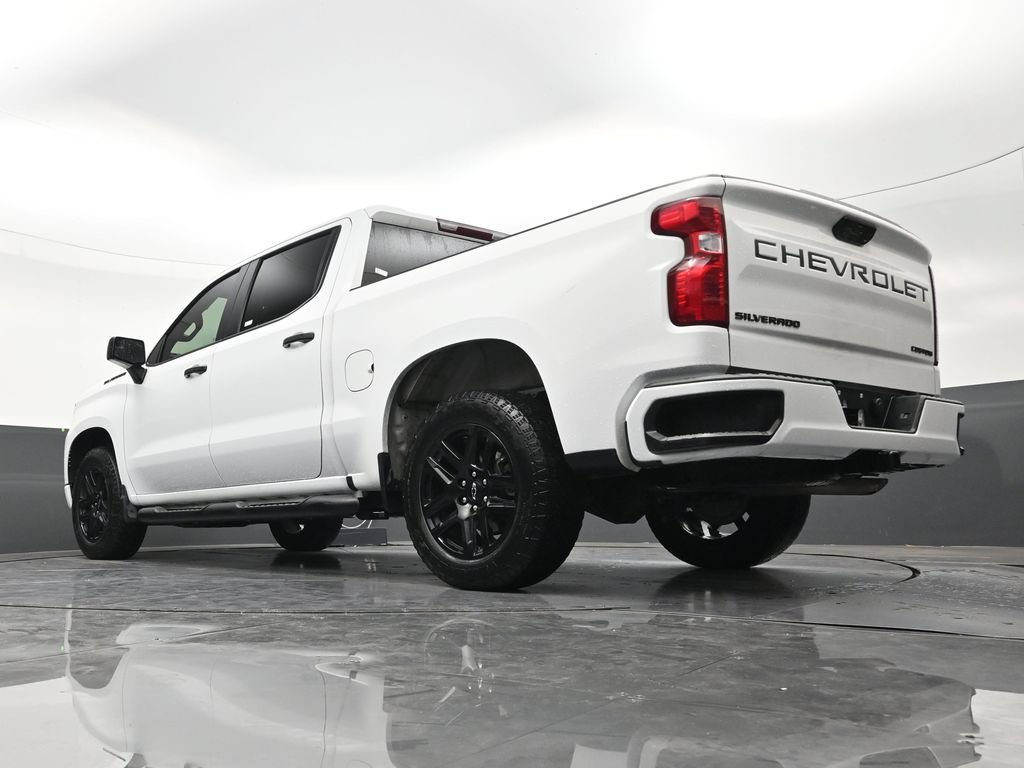 Used 2024 Chevrolet Silverado 1500 Custom w/ Turbomax Blackout Package RWD image 21