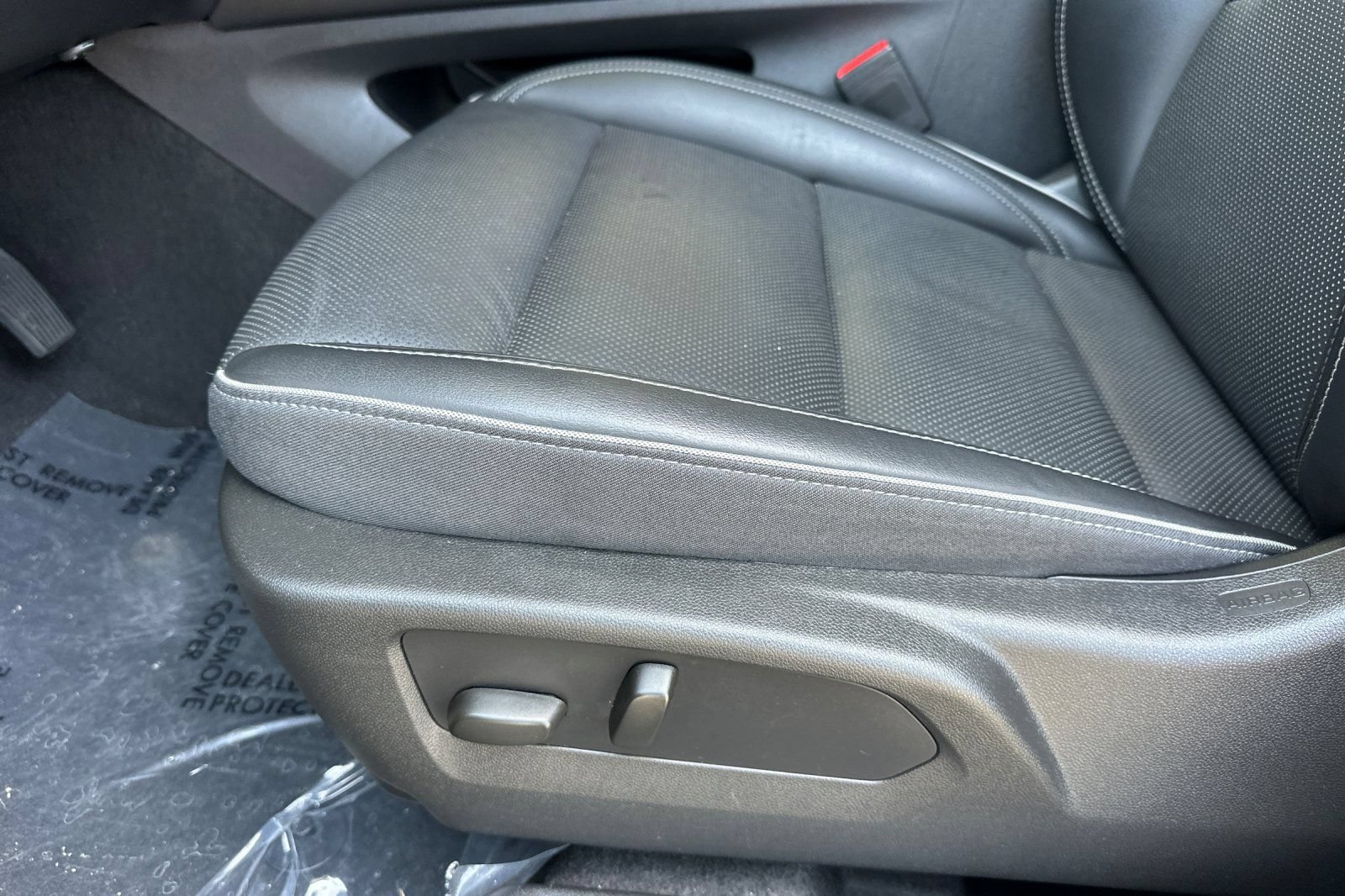 Certified 2023 Buick Envision Essence FWD image 13