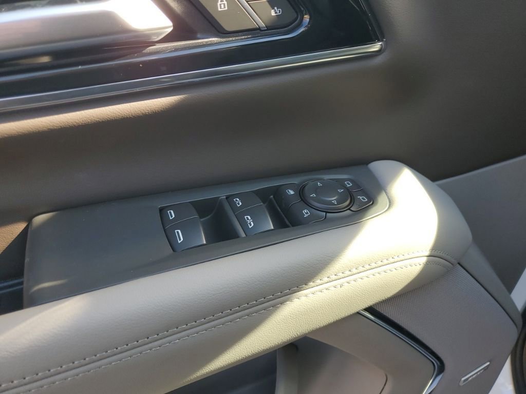 New 2026 GMC Yukon XL Elevation w/ LPO, Floor Liner Package image 28