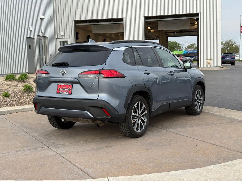 Certified 2022 Toyota Corolla Cross XLE w/ Convenience Package image 5