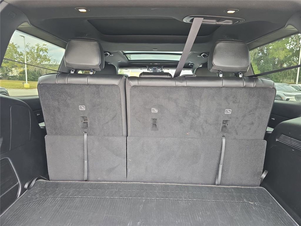 Used 2023 Jeep Wagoneer 4WD w/ Premium Group I image 14